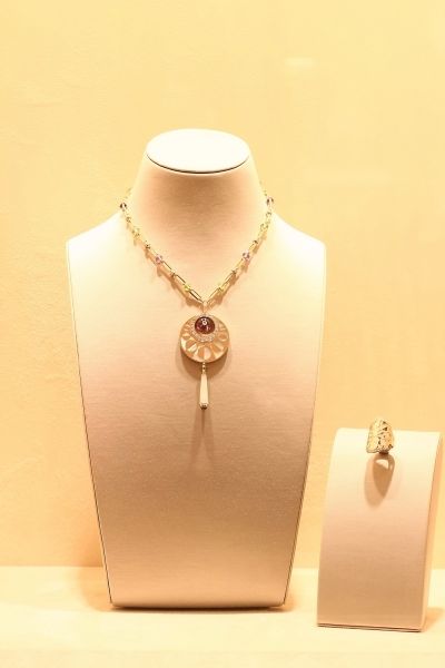 BVLGARI宝格丽地中海伊甸园系列玫瑰金项链和戒指